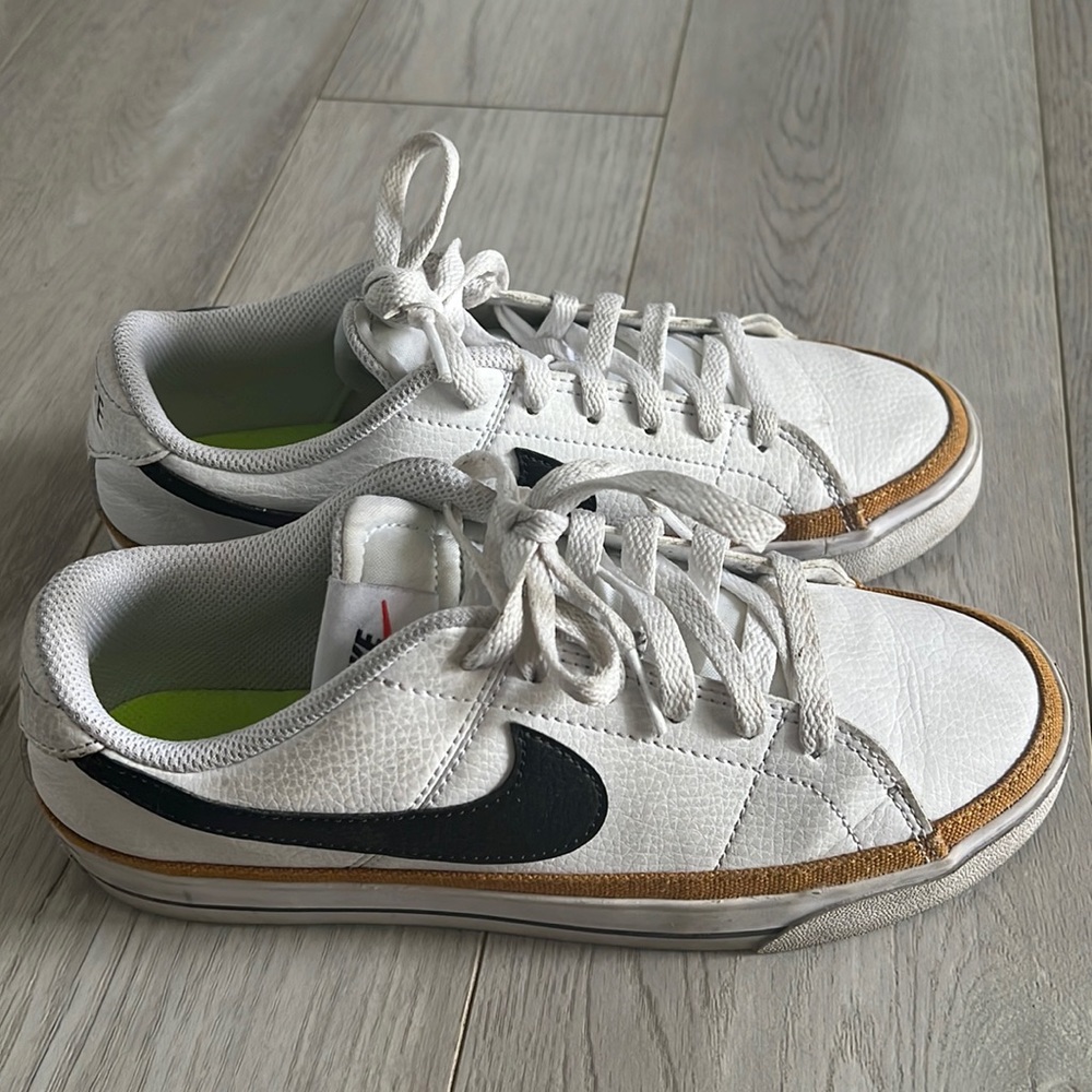 Nike Court Legacy sneakers